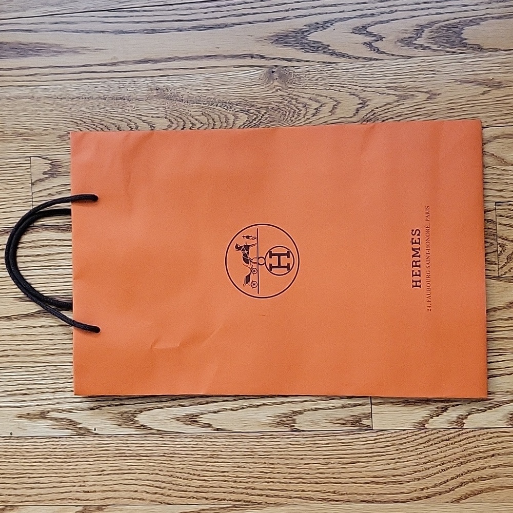 Hermes shopping bag (11 x 17 inches)
